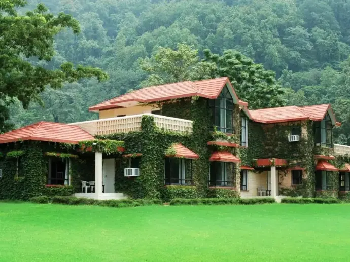 Luxury resorts in jim corbett